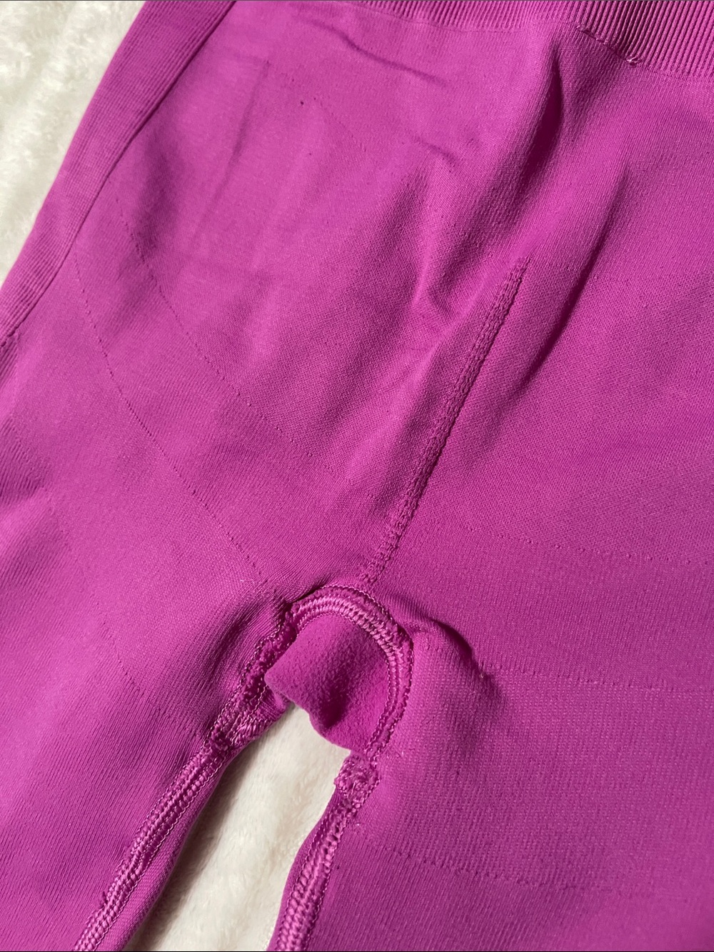 Lululemon Zone In Tight Tender | Size 4 ? - Picture 4 of 8